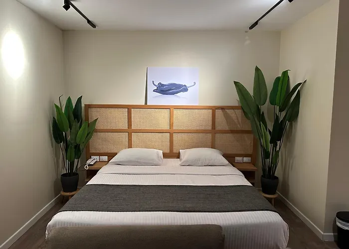 69 Love hotel
